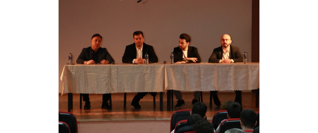 Yönetim Kurulu Üyelerimiz, Pendik İTO Mesleki ve Teknik Anadolu Lisesi'nde "Girişimcilik" konulu seminer verdiler.