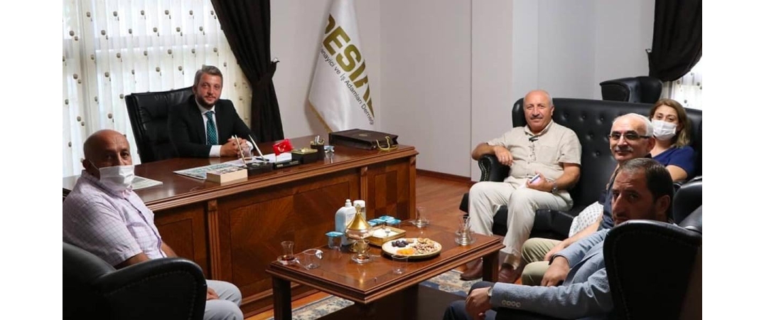 Pendik Merkez İlkokul Müdürü Yakup Yanık ve Çalışma Arkadaşlar Başkanımıza Ziyarette Bulundu