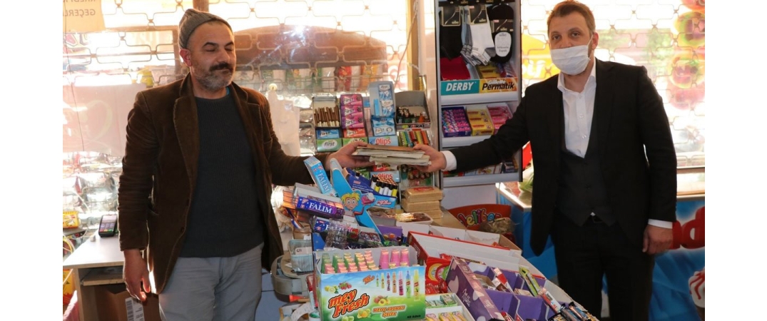 PESİAD Olarak, Üyelerimizin Desteği İle Çeşitli Mahallelerimizin Bakkallarında Bulunan Veresiye Defterlerini Kapattık