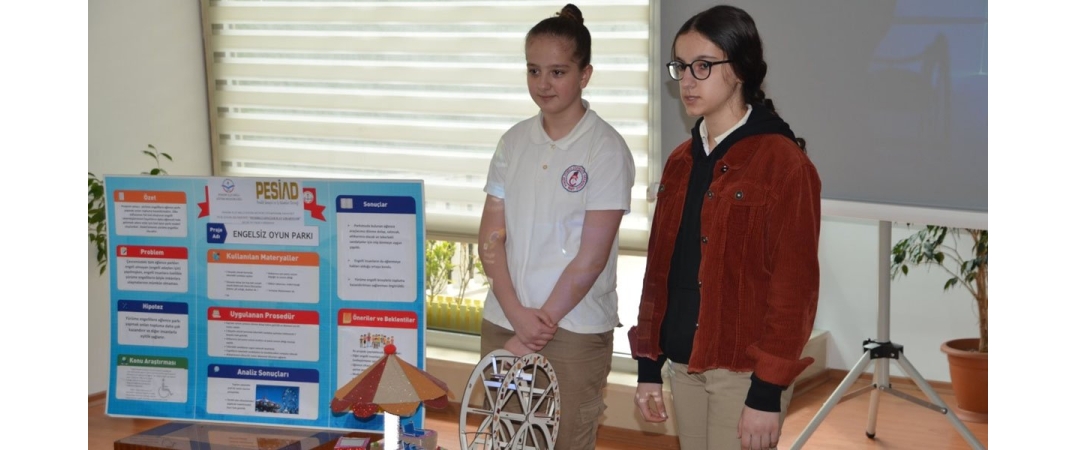 İcat Yarışması Dereceye Girenler ve Jüriyle Bir Araya Geldik