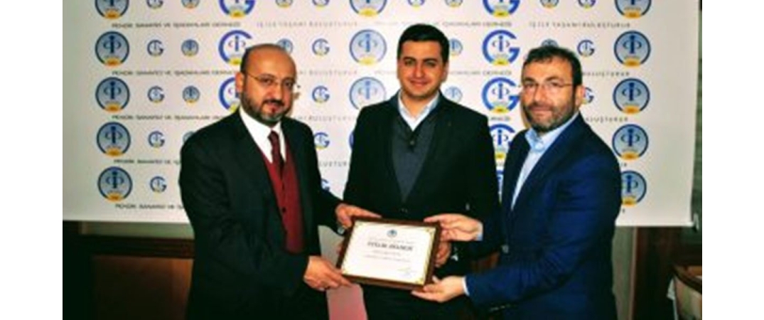 Yalçın Akdoğan PESİAD’ta