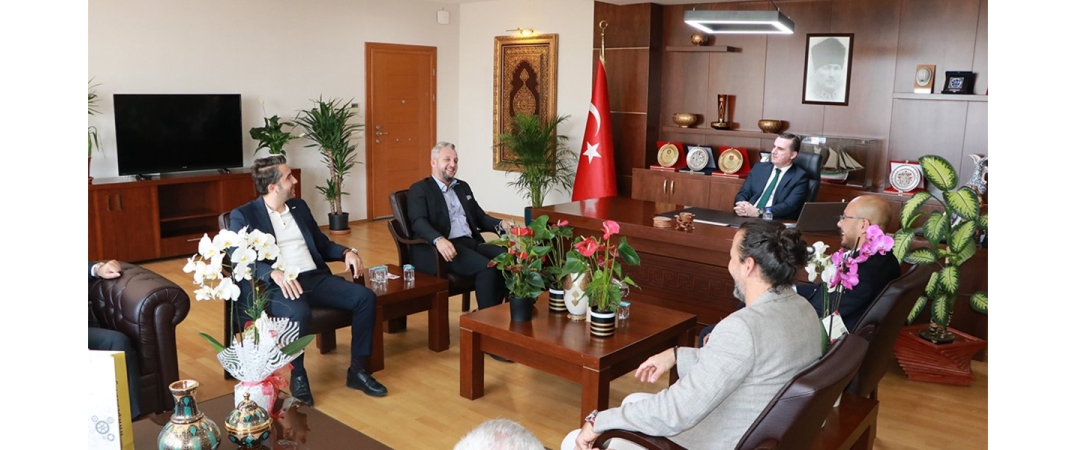 Pendik İlçe Kaymakamlığına atanan Sn. Mehmet YILDIZ’a hayırlı olsun ziyaretinde bulunduk.