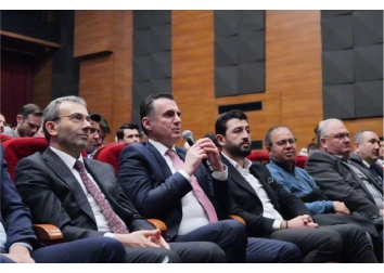 “Suriye Halk Devrimi ve Türk Dış Politikasında Suriye” başlıklı panel düzenlendi.