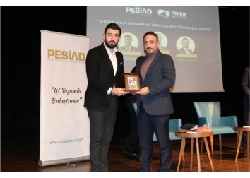 “Suriye Halk Devrimi ve Türk Dış Politikasında Suriye” başlıklı panel düzenlendi.