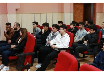 Yönetim Kurulu Üyelerimiz, Pendik İTO Mesleki ve Teknik Anadolu Lisesi'nde "Girişimcilik" konulu seminer verdiler.