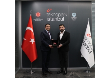 Yönetim Kurulu olarak, Teknopark İstanbul Genel Müdürlüğü'ne ziyaret gerçekleştirdik.