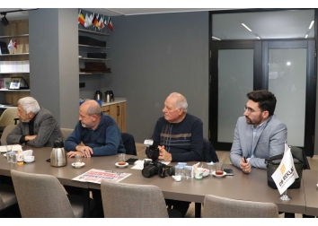 PESİAD Yönetim Kurulu olarak, yerel basın mensuplarıyla düzenlediğimiz kahvaltı programında bir araya geldik.