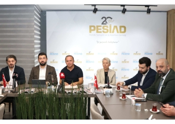PESİAD Yönetim Kurulu olarak, yerel basın mensuplarıyla düzenlediğimiz kahvaltı programında bir araya geldik.