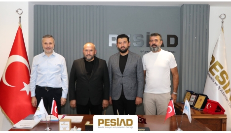PESİAD Üyemiz ve aynı zamanda Pendik Sivaslılar Derneği Başkanı Sn. Duran DEMİRİZ, derneğimizi ziyaret etmiştir. 