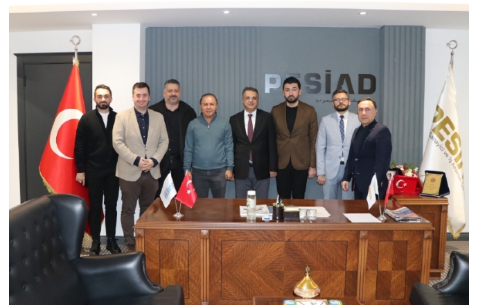 Pendik İŞKUR Müdürü Sn. Adem AKPINAR derneğimize ziyarette bulunmuştur.