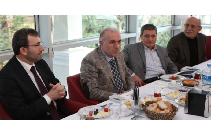 Onur Kurulu Kahvaltısı: Konuk Aziz Babuşcu