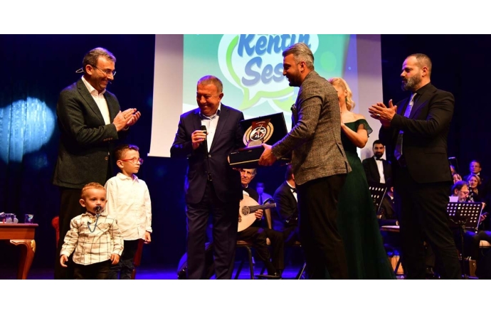 Kentin Sesi, Konuk; Ahmet Cin