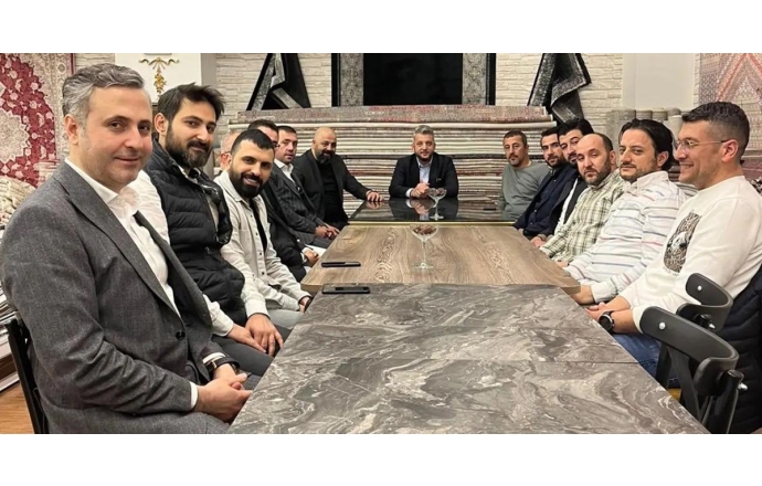 Yönetim Kurulu Üyemiz Suat Kıraç’ın Ofisinde İftarımızı Açtık