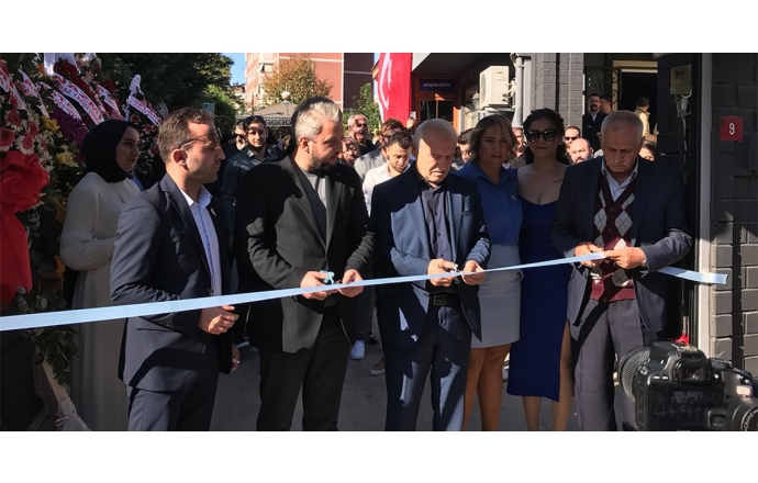 Şahmahmutoğlu’nun sahibi olduğu “Coldwell Banker Ena Gayrimenkul” firmasının açılış törenine iştirak ettik