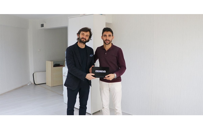 Pendik yerel basın mensubumuz; Samet Övüç / Pendikli TV’yi ziyaret ettik.