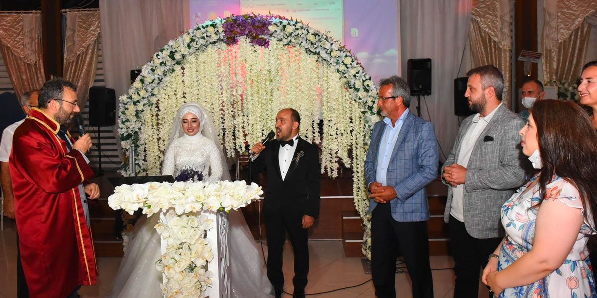 Genç PESİAD Yönetim Kurulu Üyemiz Cüneyt Şallı nın Düğününe Katılım Sağladık-2