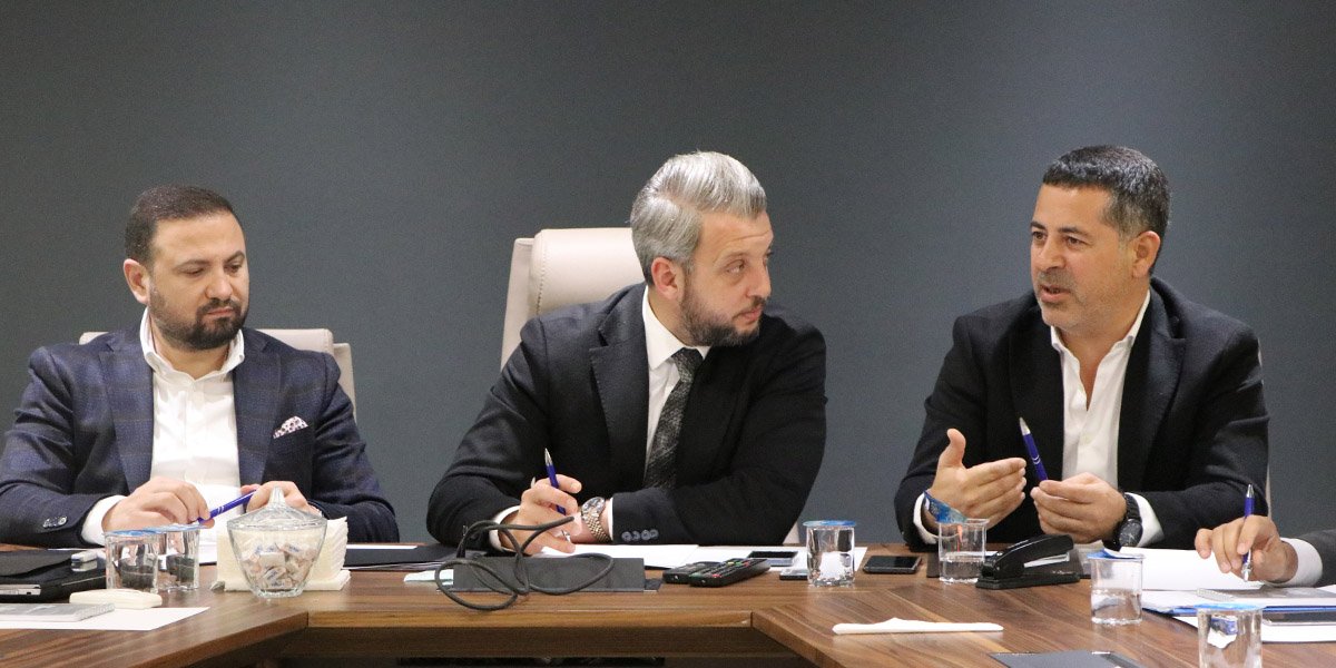 Yönetim Kurulu Toplantımızı Siltaş Yapı Firma Sahibi Murat Özdemir’in Ofisinde Gerçekleştirdik-0