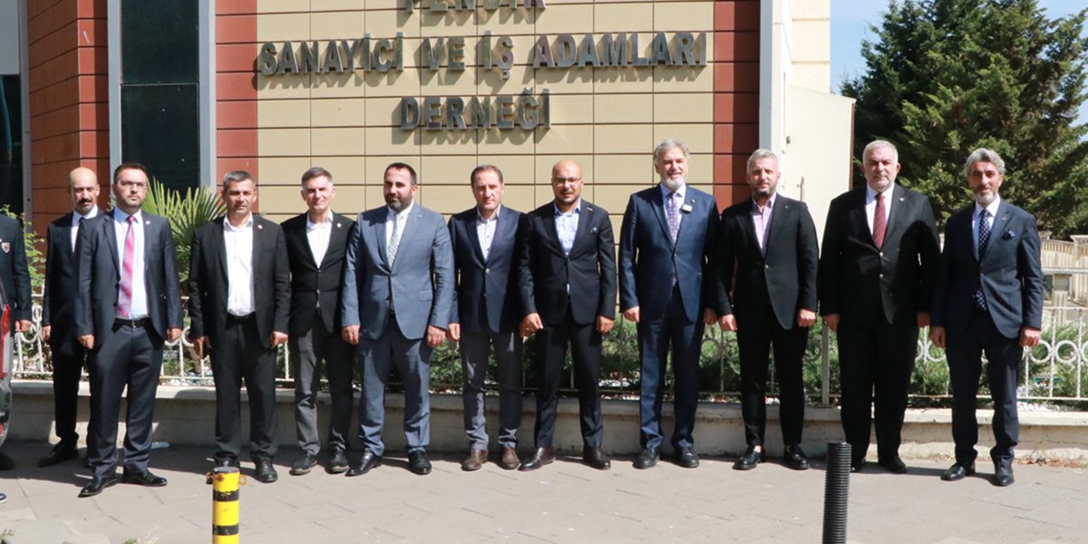 Yeniden Refah Partisi Genel Başkan Yardımcısı Sn. Mehmet ALTINÖZ ve beraberindeki heyet derneğimize ziyarette bulundular.-3