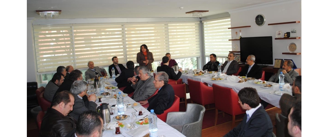 Ev sahipliğini Mehmet OĞUZ’un yaptığı gelenekselleşen Onur Kurulu Kahvaltımız