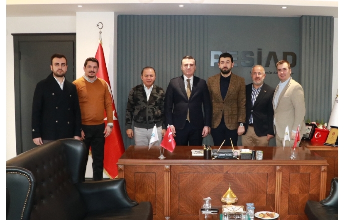 Pendik İlçe Kaymakamımız Sn. Mehmet YILDIZ, derneğimize ziyaret gerçekleştirmiştir.